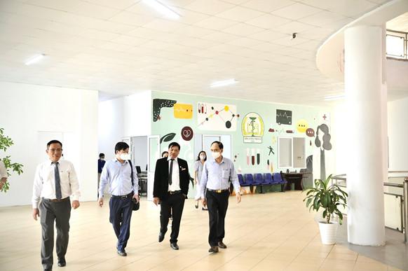 Trường cao đẳng y khoa Hà Nội đón tiếp đoàn cục khoa học công nghệ đào tạo